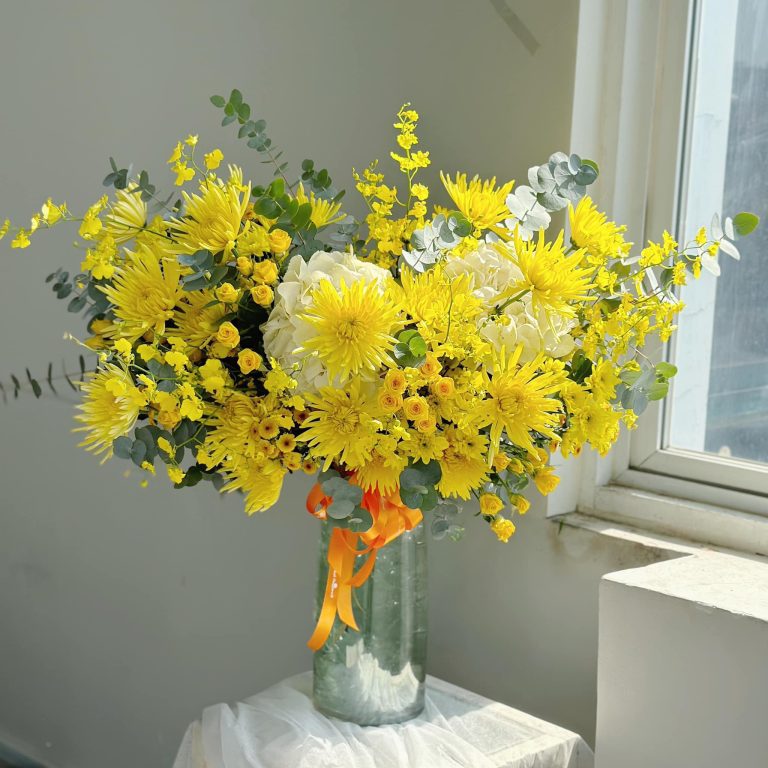 Giỏ hoa cúc vàng tươi